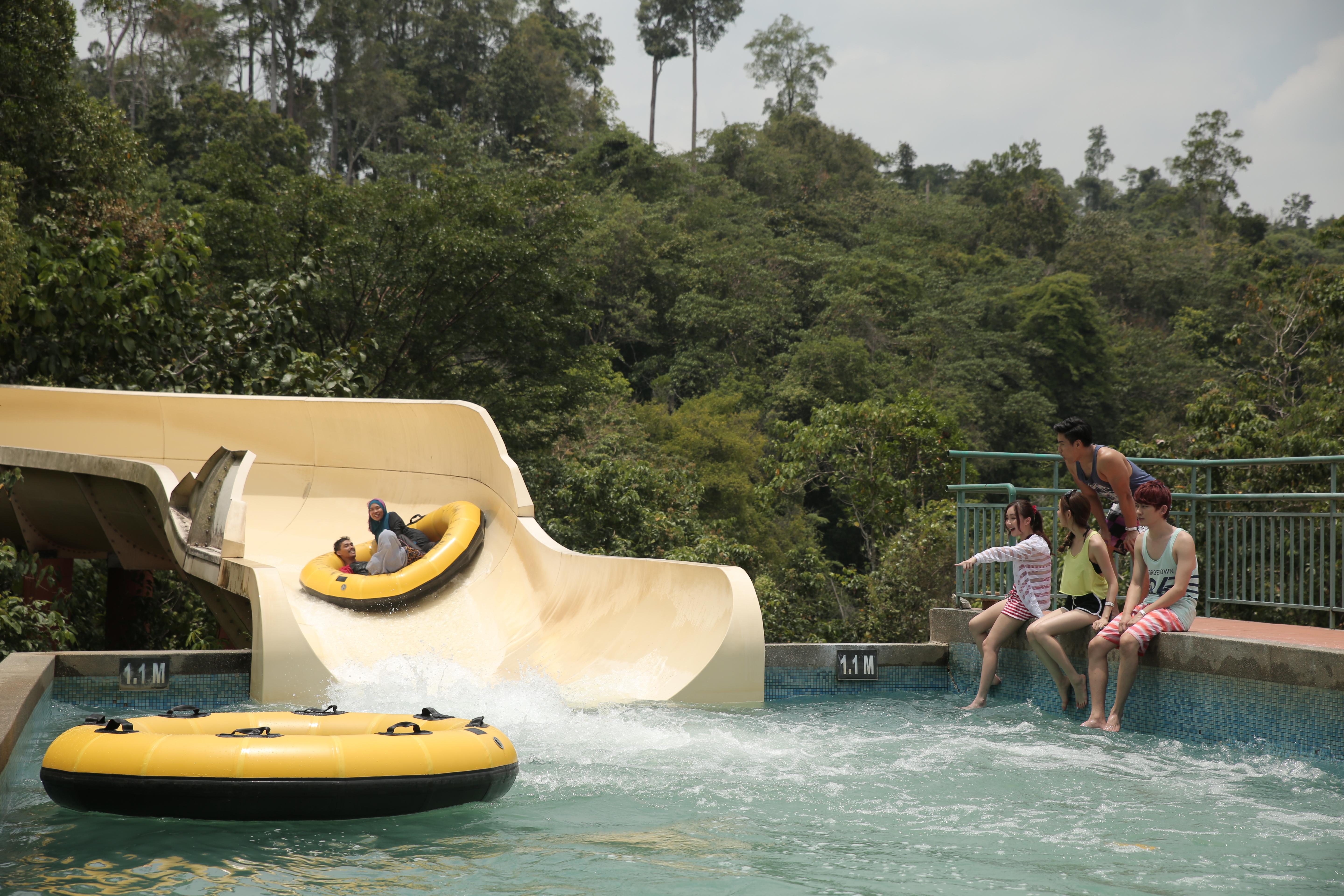 Arabian Bay Resort@ Bukit Gambang Resort City Екстер'єр фото